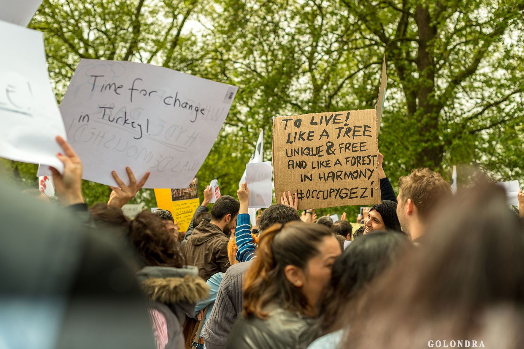 Protesting Turkish Government - Turk Hukumetini Protesto - Londra - London (10)