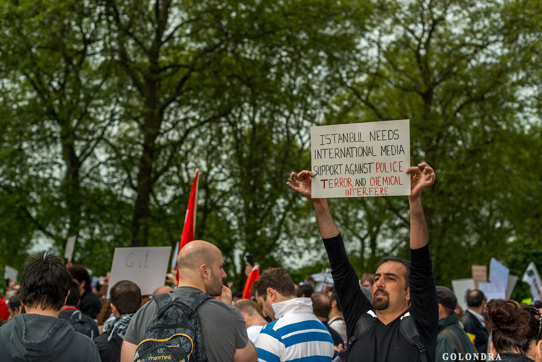 Protesting Turkish Government - Turk Hukumetini Protesto - Londra - London (11)