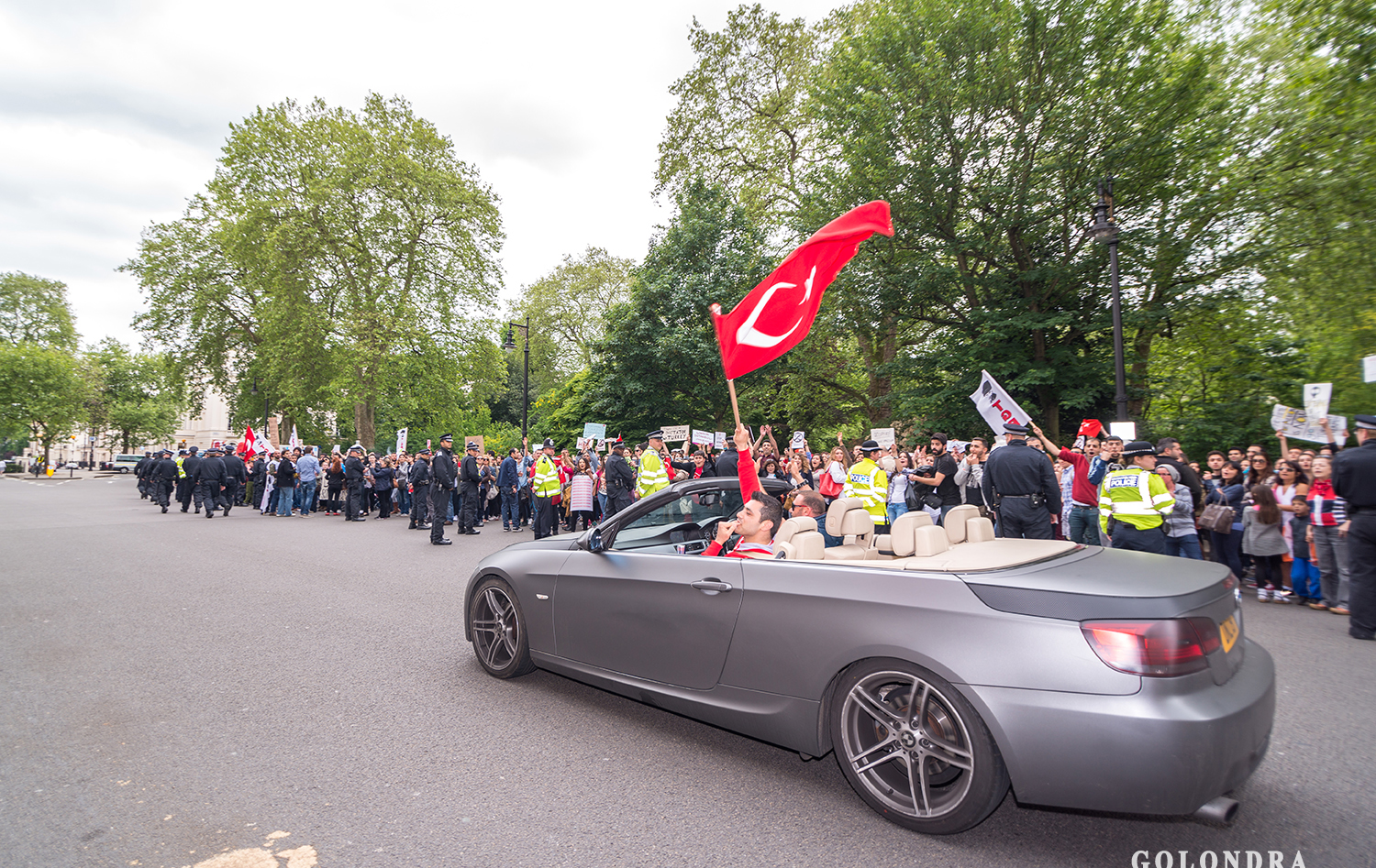 Protesting Turkish Government - Turk Hukumetini Protesto - Londra - London (40)