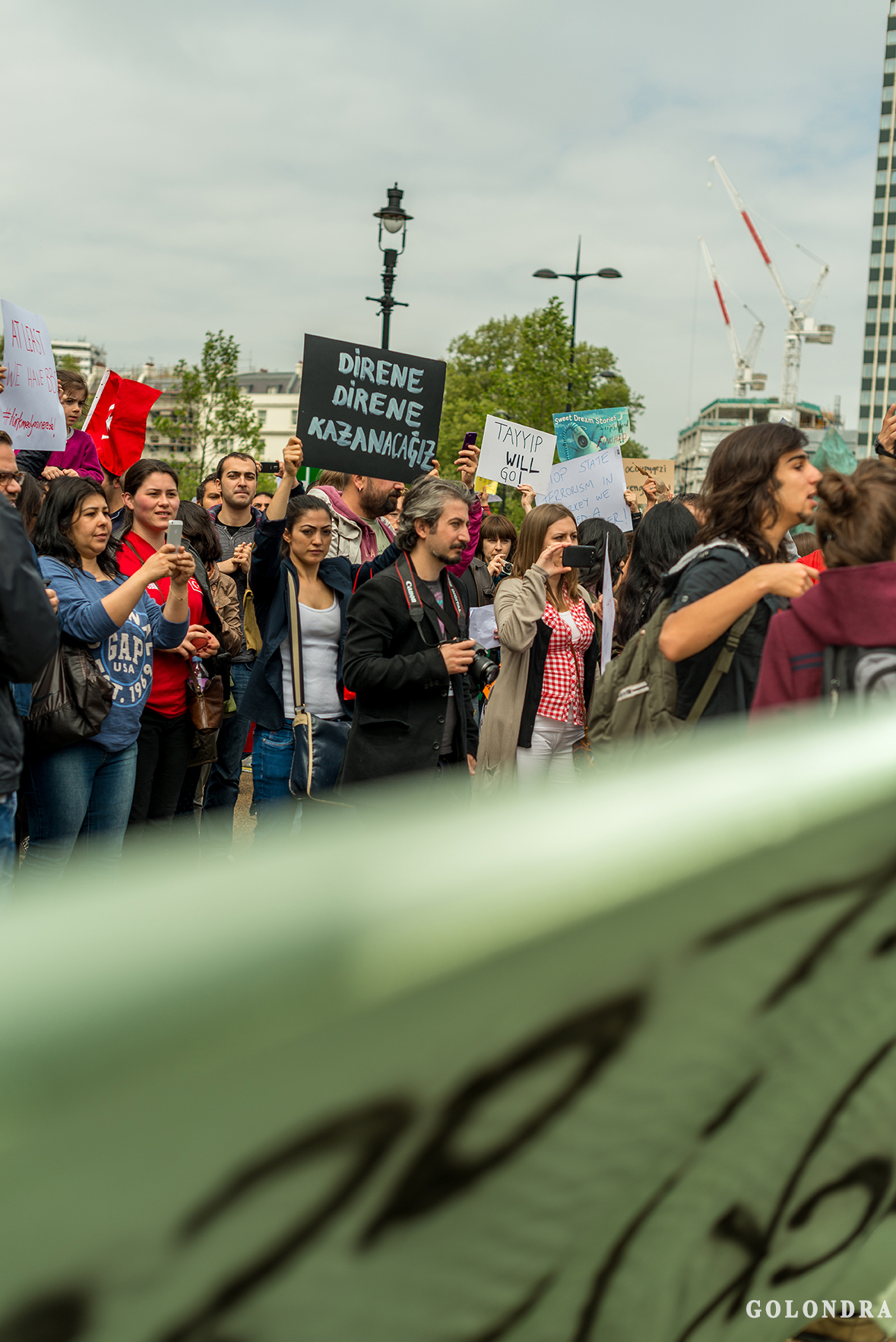 Protesting Turkish Government - Turk Hukumetini Protesto - Londra - London (8)