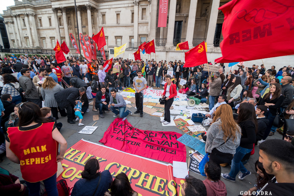 Protests in London Trafalgar Square - Occupygezi (21)
