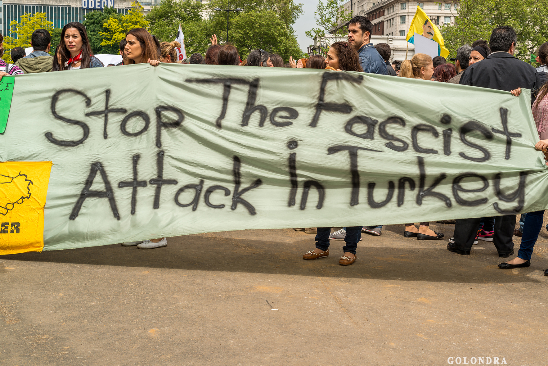 Protesting Turkish Government - Turk Hukumetini Protesto - Londra - London (15)