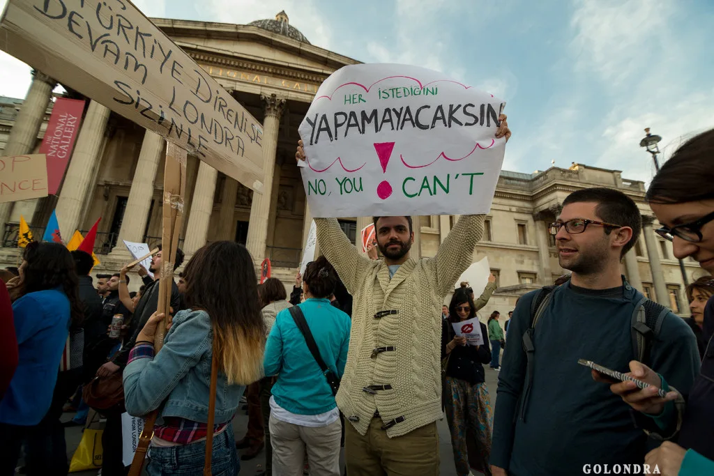 Protests in London Trafalgar Square - Occupygezi (20)