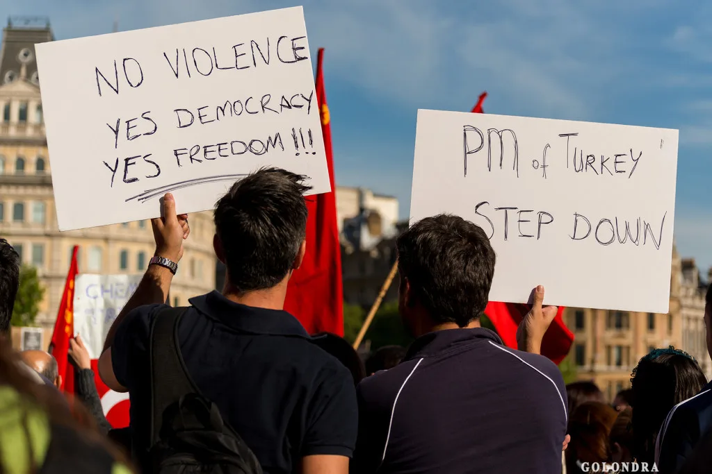 Protests in London Trafalgar Square - Occupygezi (8)